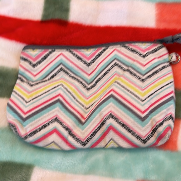 Thirty-one travel bag and claw clip bundle - Picture 3 of 5